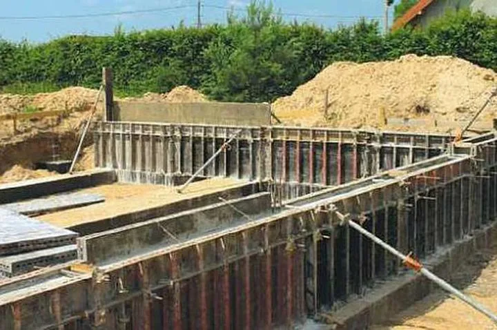 Techniki szalowania fundamentów